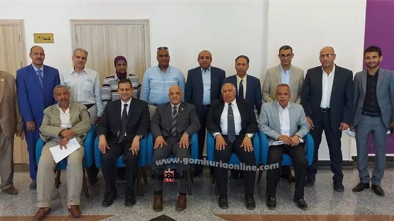 رئيس جامعة أسوان: يتفقد مركز إبداع مصر الرقمي بالحرم الجامعي بصحاري