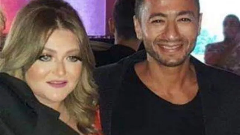 زوجة حمادة هلال تخطف الانظار فى حفل زفاف نجل مصطفى قمر.. صور