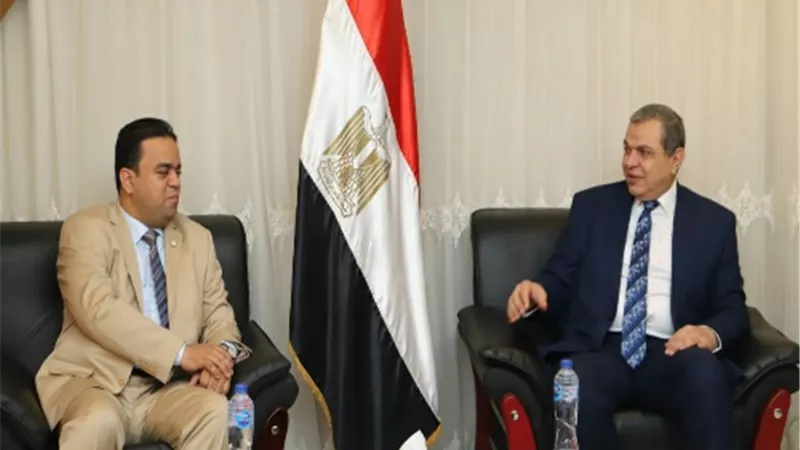 سعفان يبحث مع وزير العمل الليبي تنظيم وتسهيل تنقل الأيدي العاملة بين البلدين