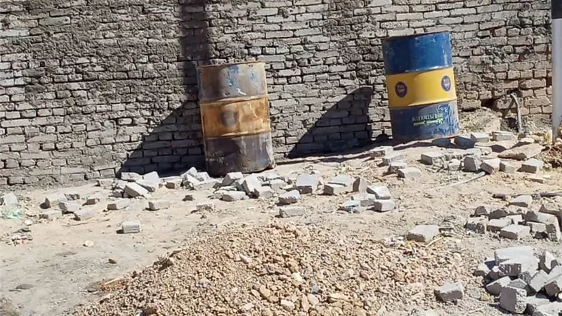 الإنتهاء من السور الفاصل بين نادى راس غارب الرياضى وسور المدرسة الثانوية العسكرية بنين
