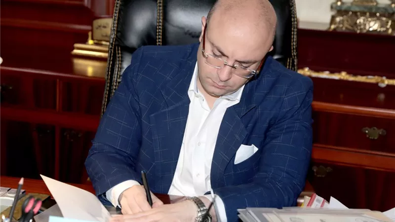 محافظ بنى سويف يعتمد نتيجة الشهادة الإعدادية بنسبة نجاح 76.43% للنظامي و43.12% للمنازل