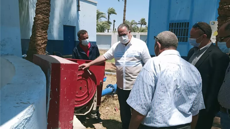 محافظ أسيوط يؤكد أهمية توحيد الجهود للإسراع في تطوير الريف المصري