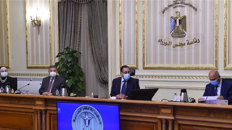 رئيس الوزراء يتابع تطوير منظومة النقل البحري وسبل تسهيل حركة التجارة بين مصر وإفريقيا