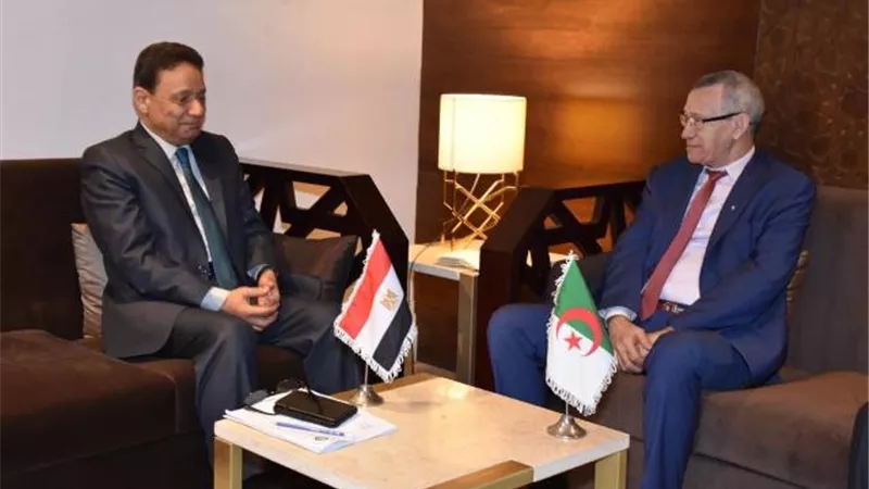 كرم جبر يلتقى وزير الاتصال والناطق باسم الحكومة بدولة الجزائر