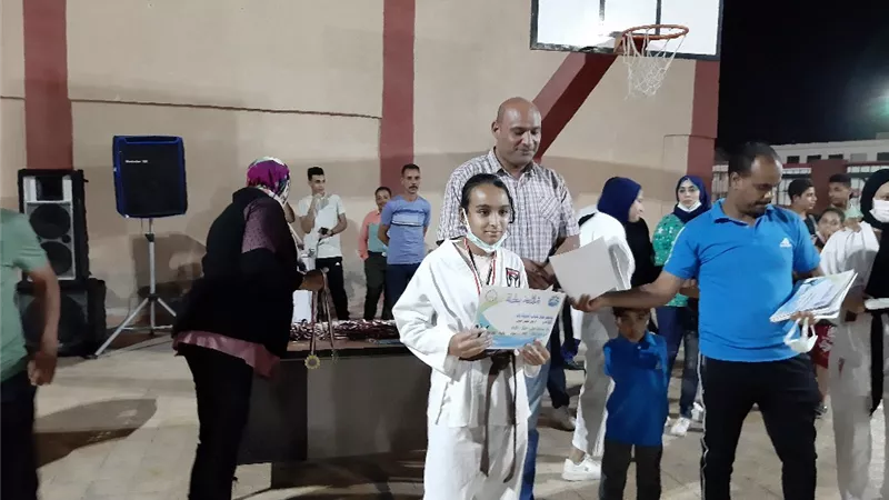 مركز شباب المدينة يكرم لاعبى الكاراتية بالسويس