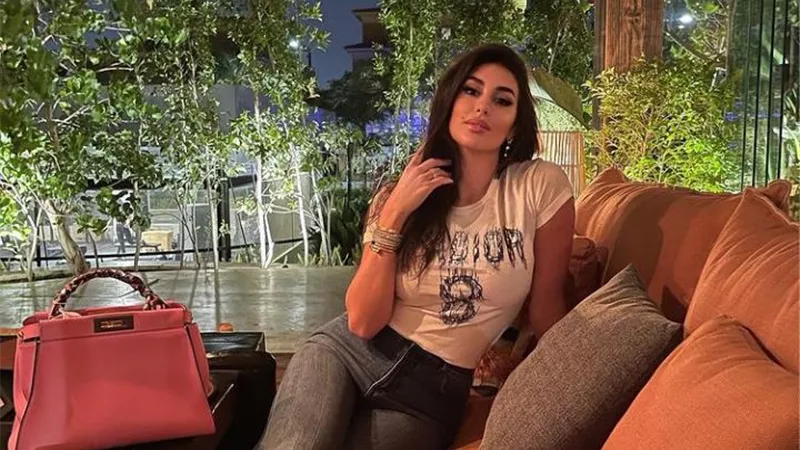 شاهد .. أحدث إطلالة للنجمة ياسمين صبرى عبر إنستجرام