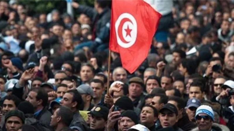 اتساع رقعة الاحتجاجات على عنف الشرطة في تونس