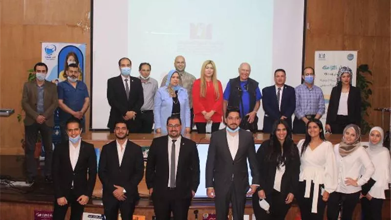 التنمر و كوفيد19 مشروعات تخرج لطلاب العلاقات العامة بإعلام الجامعة العربية المفتوحة..صور