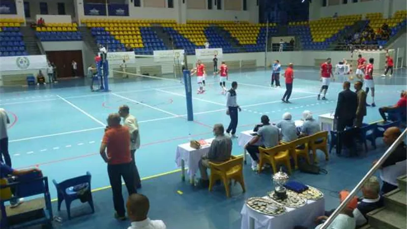 الزمالك يتوج بكأس مصر للكرة الطائرة على حساب الأهلي في الإسماعيلية ..صور