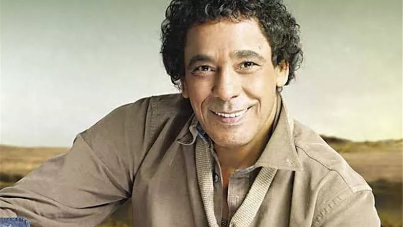 أول تعليق من الكينج محمد منير بعد خبر إصابته بأزمة صحية