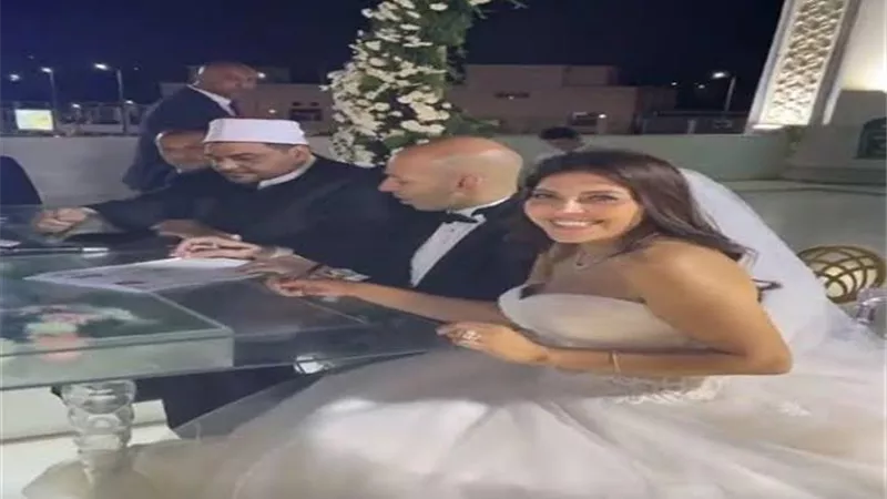 اللحظات الأولى من حفل زفاف الفنانة امانى كمال . فيديو وصور
