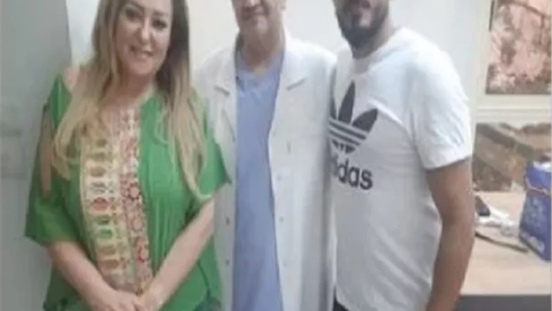 حسام الحسيني يطمأن الجمهور على الحالة الصحية لوالدته بعد إجرائها عملية جراحية