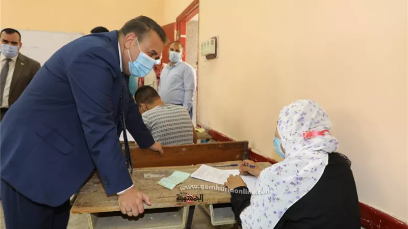 محافظ المنوفية يتفقد لجان إمتحانات الدبلومات الفنية ويشدد على الإلتزام بالإجراءات الوقائية .. صور