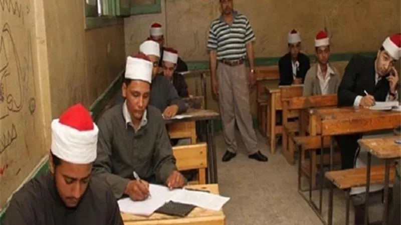 631 طالبا وطالبة يؤدون امتحانات الفقه بالثانوية الازهرية بالمنيا