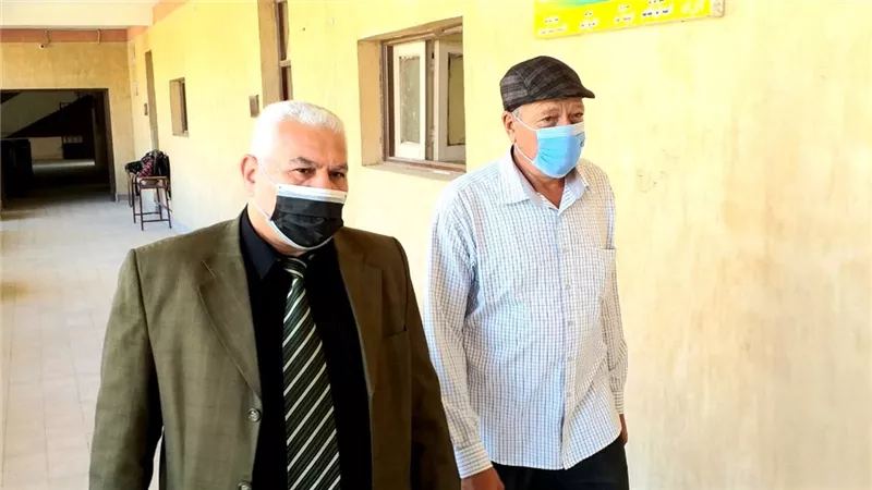 مدير تعليم الاسكندريه يتفقد لجان امتحان الدبلومات الفنيه ٢٤ الف و٦٦٥طالبا يؤدون الامتحان