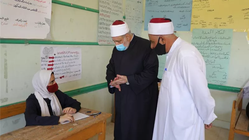 113 ألف طالب يؤدون امتحانات الثانوية..ووكيل الأزهر يشدد على اتباع الإجراءات الاحترازية