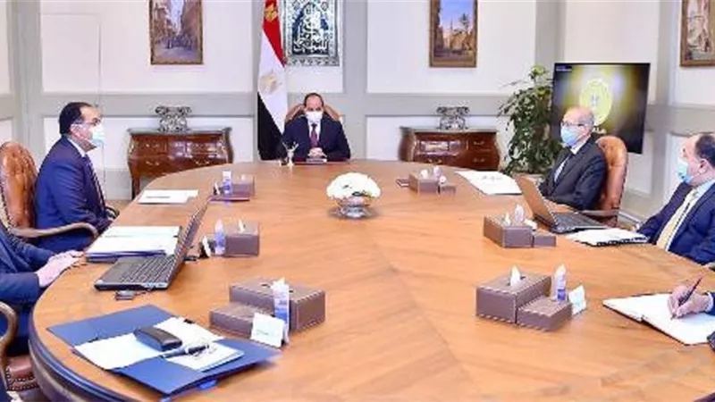 الرئيس السيسي يوجه بمواصلة تنفيذ خطة توصيل الغاز الطبيعي للوحدات السكنية المنزلية والمدن الجديدة