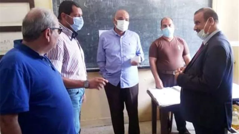 وكيل وزارة تعليم مطروح: الإنتهاء من أعمال التصحيح بكنترولات الشهادة الإعدادية.. بالصور