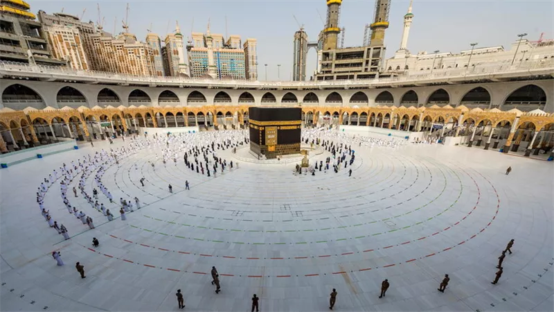 السعودية.. وزارة الحج والعمرة تحذر المواطنين والمقيمين من شركات وهمية