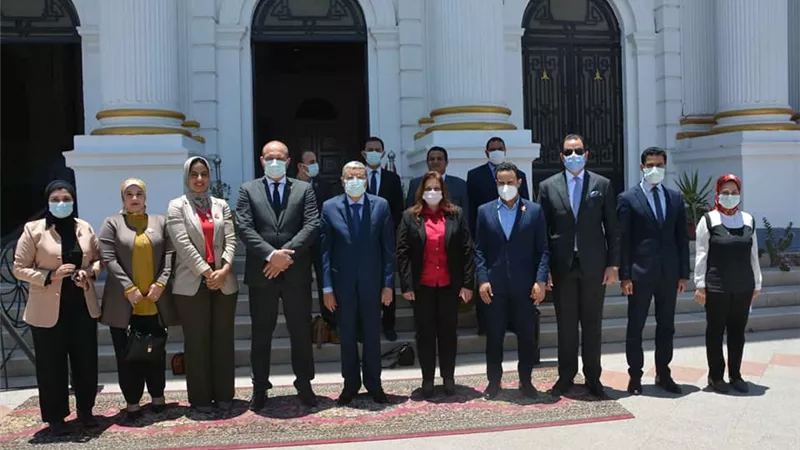 وفد\ تنسيقية الاحزاب يتفقد مشروعات المنيا