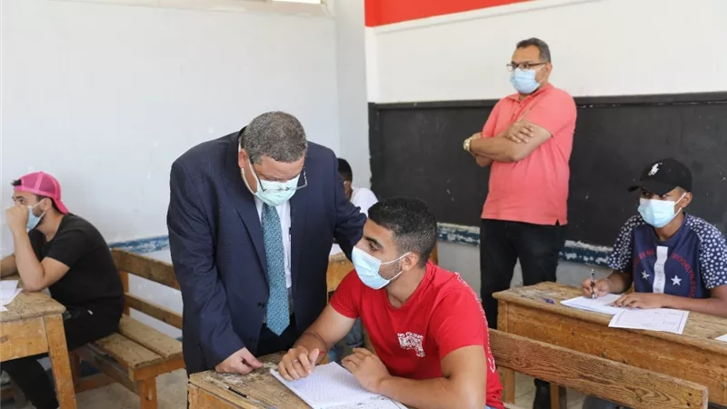 طلاب الدبلومات الفنية يؤدون الامتحان في ثاني أيام الدور الأول