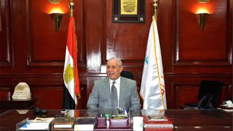 الكهرباء تتنازل عن احد المبانى التابعة لها لإضافته لمجمع الخدمات بقرية أصفون بإسنا