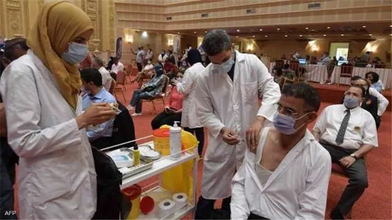 دولة عربية تدخل الحجر الصحي الشامل وإغلاق ولايات لمجابهة كورونا