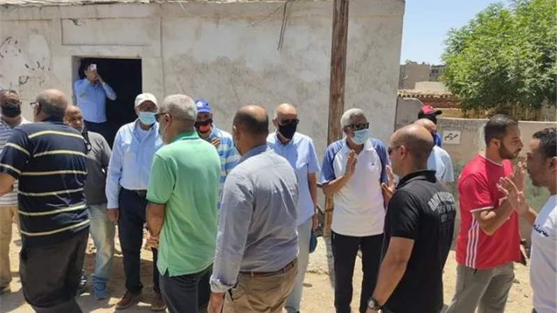 بينهم علي أبوجريشة ..قدامى الإسماعيلي يتلقون عزاء أنوس نجم الدراويش