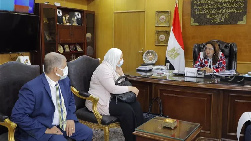 محافظ دمياط تناقش مخطط تطوير منطقة الجربى برأس البر