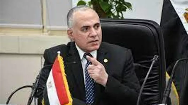وزير الري غادر القاهرة إلى جوبا لبحث ملف سد النهضة الإثيوبي