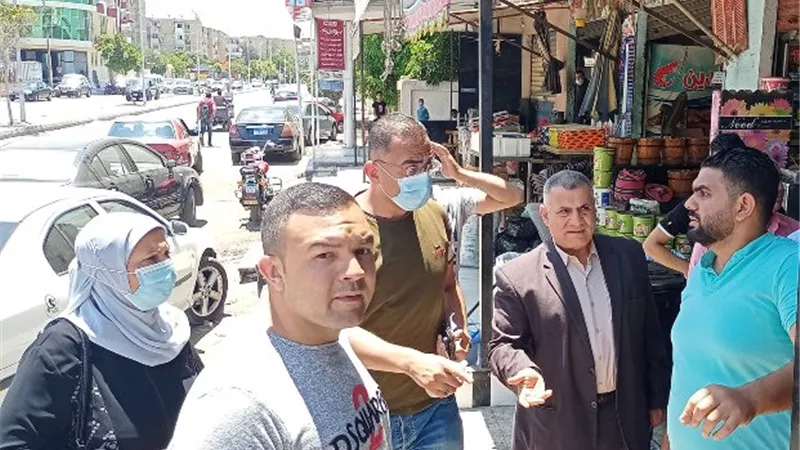سكرتير محافظة الإسماعيلية يقود حملة مكبرة لرفع الإشغالات بحي ثالث ..صور