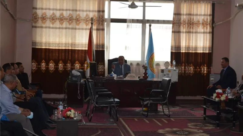 نائب رئيس جامعة الأزهر يجتمع برؤساء الأقسام وأعضاء هيئة التدريس بكلية البنات الأزهرية بالمنيا