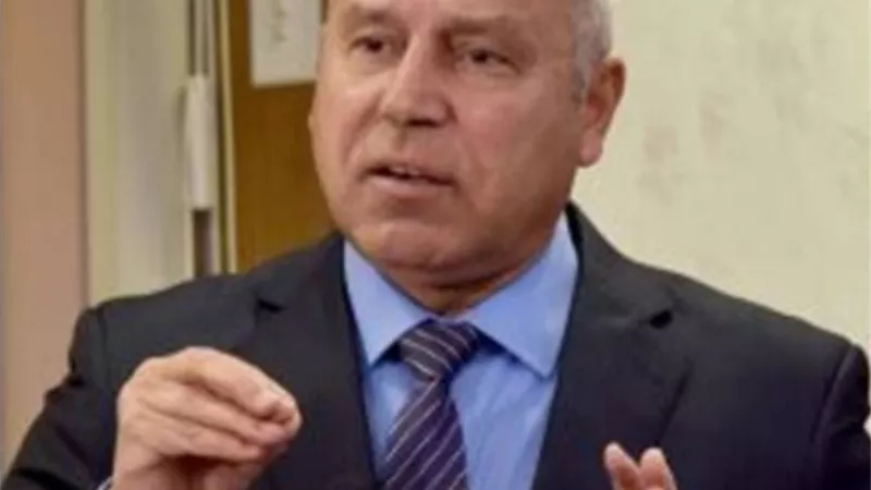 وزير النقل : تلقيت تكليف رئاسي بإزالة التعديات من حرم السكة الحديد