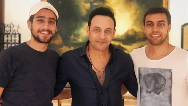 مصطفى قمر .. خريج التجارة الذى أصبح مغنى