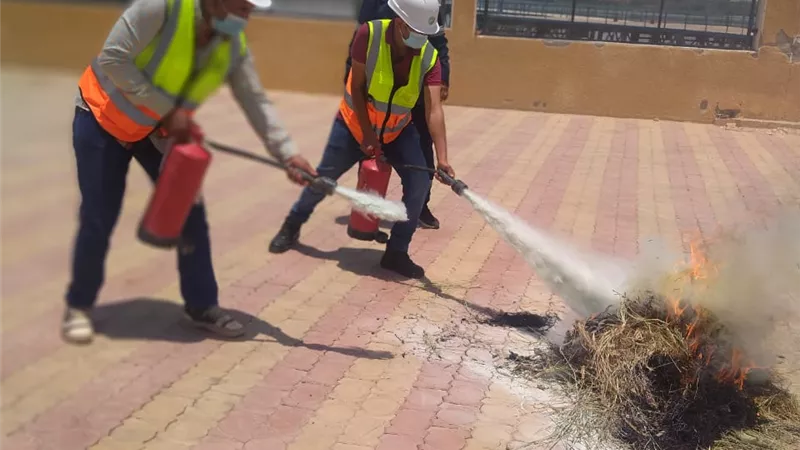 برنامج تدريبي لأخصائي السلامة والصحة المهنية بمحطات مياه أسيوط