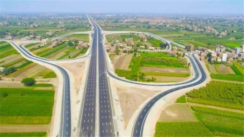 دولة 30 يونيو.. الخبراء: مشروعات الطرق قللت الحوادث بنسبة 46%