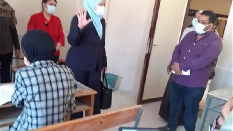 متابعة لجان الامتحان التجريبى للثانوية العامة فى بنى سويف.. بالصور