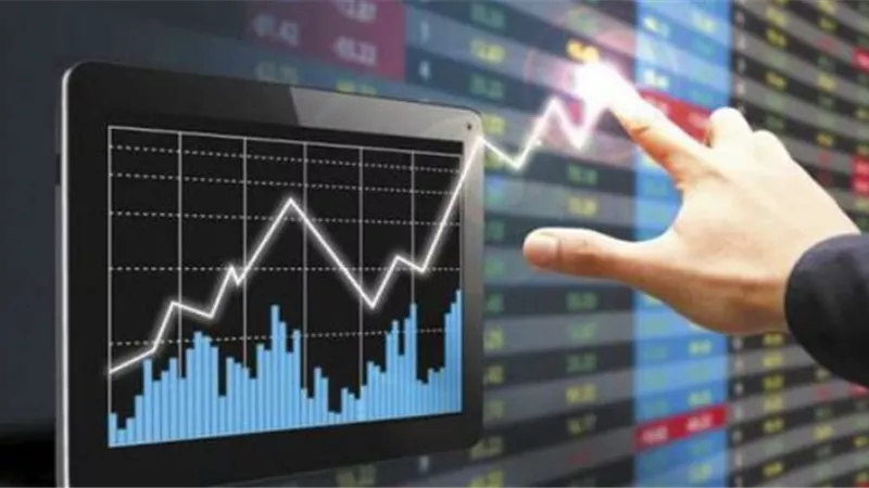 البورصة تغلق بإرتفاع جماعى وتربح 4.8 مليار جنيه بجلسة منتصف الأسبوع