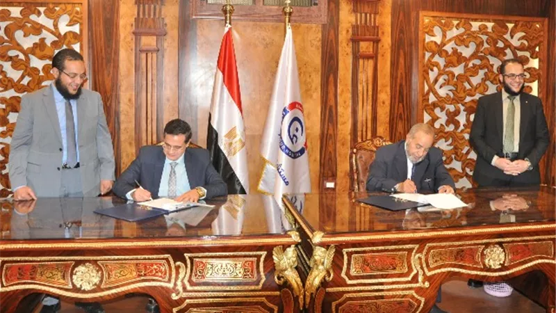 بروتوكول تعاون بين مجموعة مستشفيات الغندور وكتاب الجمهورية حول انجازات الرئيس لتطوير القرية المصرية