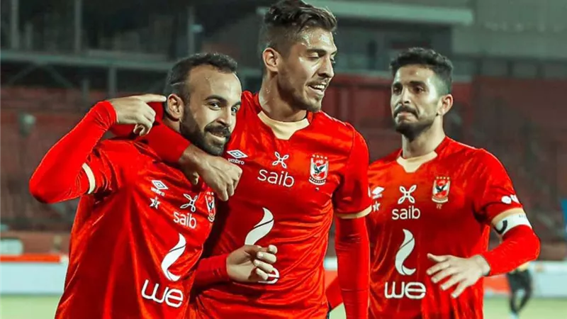 عماد متعب:أتمنى انضمام هذا اللاعب للأهلى.. وشريف الأقرب لخلافتى في الملاعب