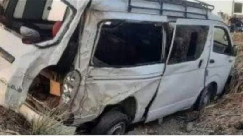 إصابة 9 أشخاص في حادث انقلاب