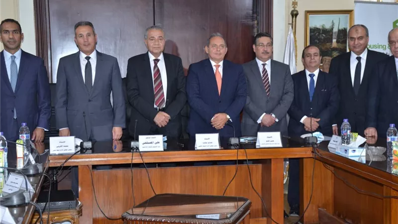 بنك التعمير والإسكان يوقع بروتوكول لدعم مبادرة تحول المخابز للعمل بالغاز الطبيعي