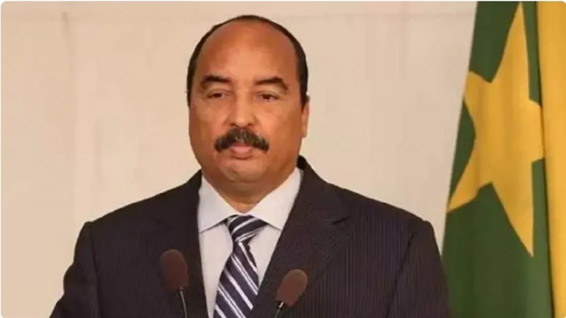 لهذا السبب.. إيداع الرئيس الموريتاني السابق السجن