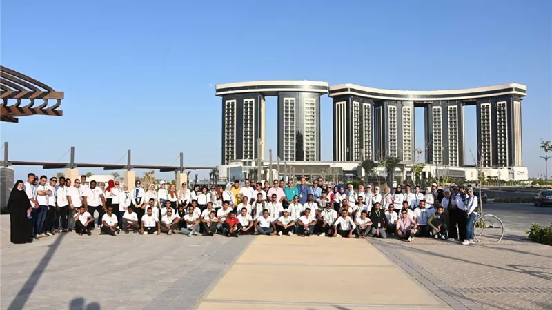المشاركون فى القمة الثانية لمراكز الشباب في زيارة للمشروعات القومية بالعلمين الجديدة