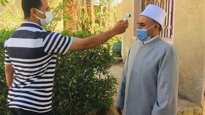 رئيس منطقة البحر الأحمر الأزهرية يتفقد امتحان مادة القرآن الكريم برأس غارب