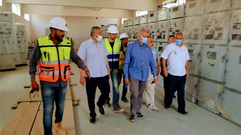مسئولو الإسكان يتفقدون محطات الكهرباء لتغذية المناطق الصناعية بالعاشر من رمضان..صور
