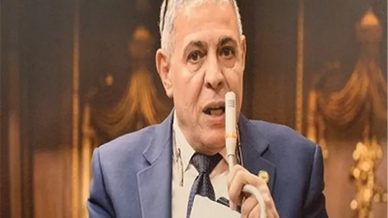 مسعود يطلب بناء أسوار حول الجبانات بكل المحافظات