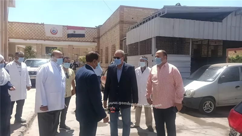 محافظ القليوبية يتابع مشروعات الصحة والرصف وتوسعة الطريق الدائري