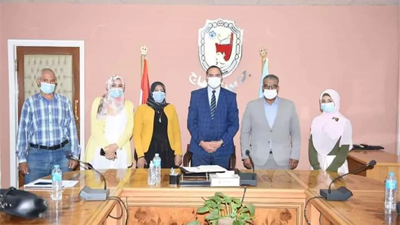 جامعة سوهاج تبحث مع مكتب التأهيل الاجتماعي للمعاقين آليات إستخراج بطاقات الخدمات المتكاملة