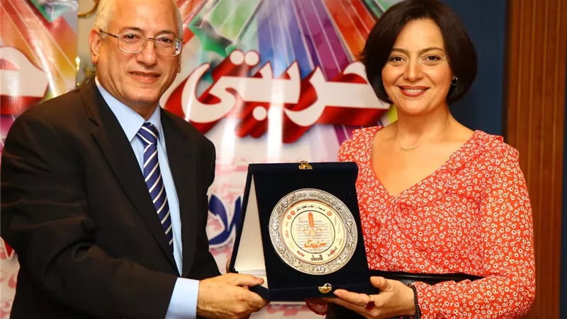 هبة عبد الغنى توجه رسالة شكر لدار التحرير بعد تكريمها عن دورها فى مسلسل 